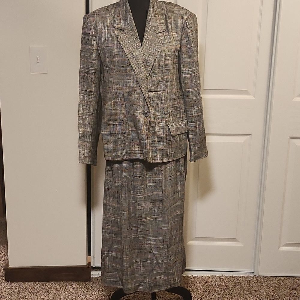 Jones New York skirt suit set jacket & skirt
